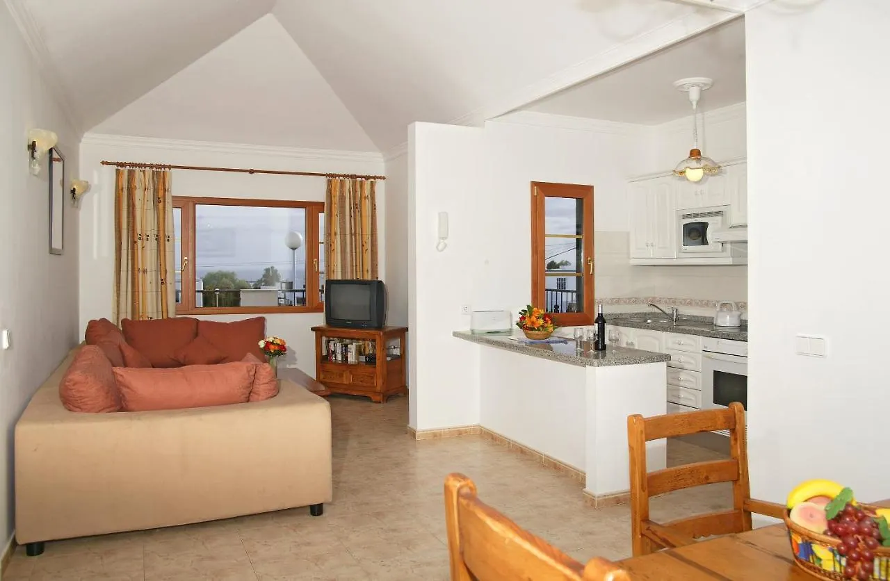 4 Bedroom Villa Saturn With Private Heated Pool Puerto del Carmen  Spagna